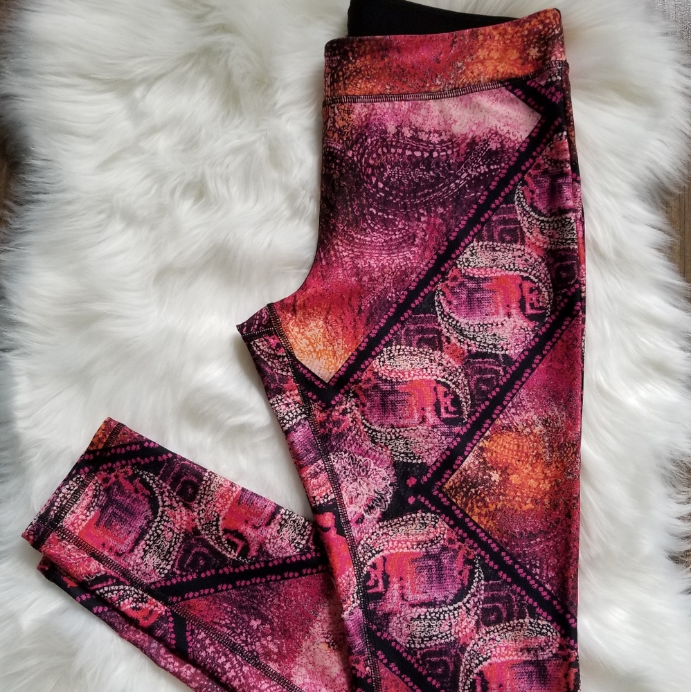 MOSSIMO WORKOUT PANTS